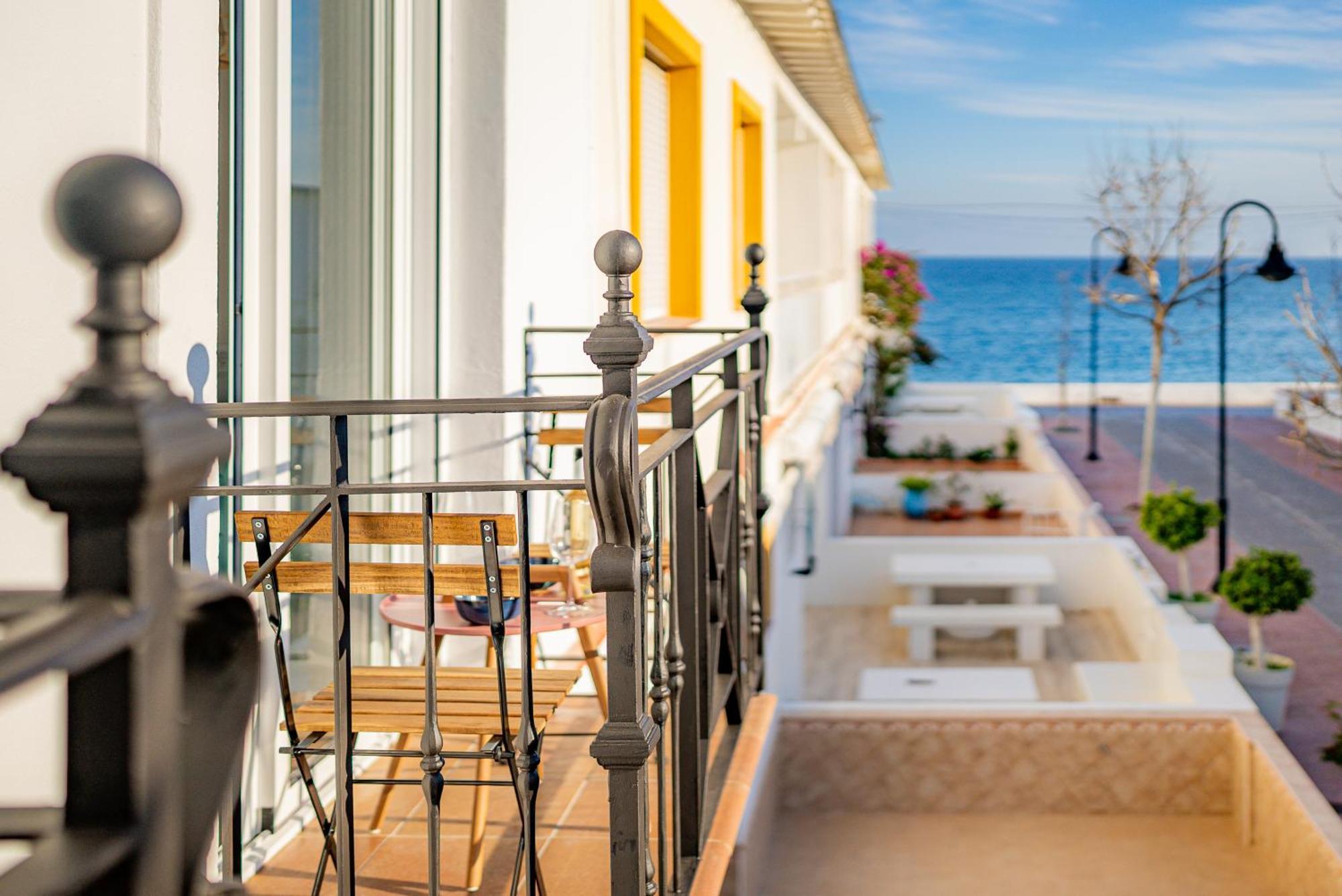 La Familia Beach House La Cala 卡拉德米哈斯 外观 照片